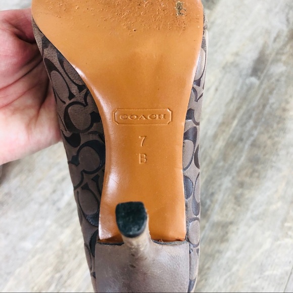 Coach Embossed Monogram Logo Pointy Toe Heels - Neutral - Picture 6 of 6